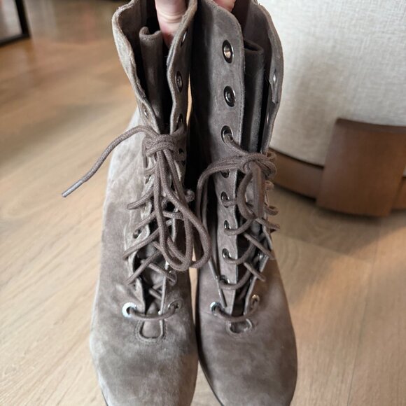 Vince Camuto Lace-up Grey Suede Boots - Size 9 - Picture 4 of 8
